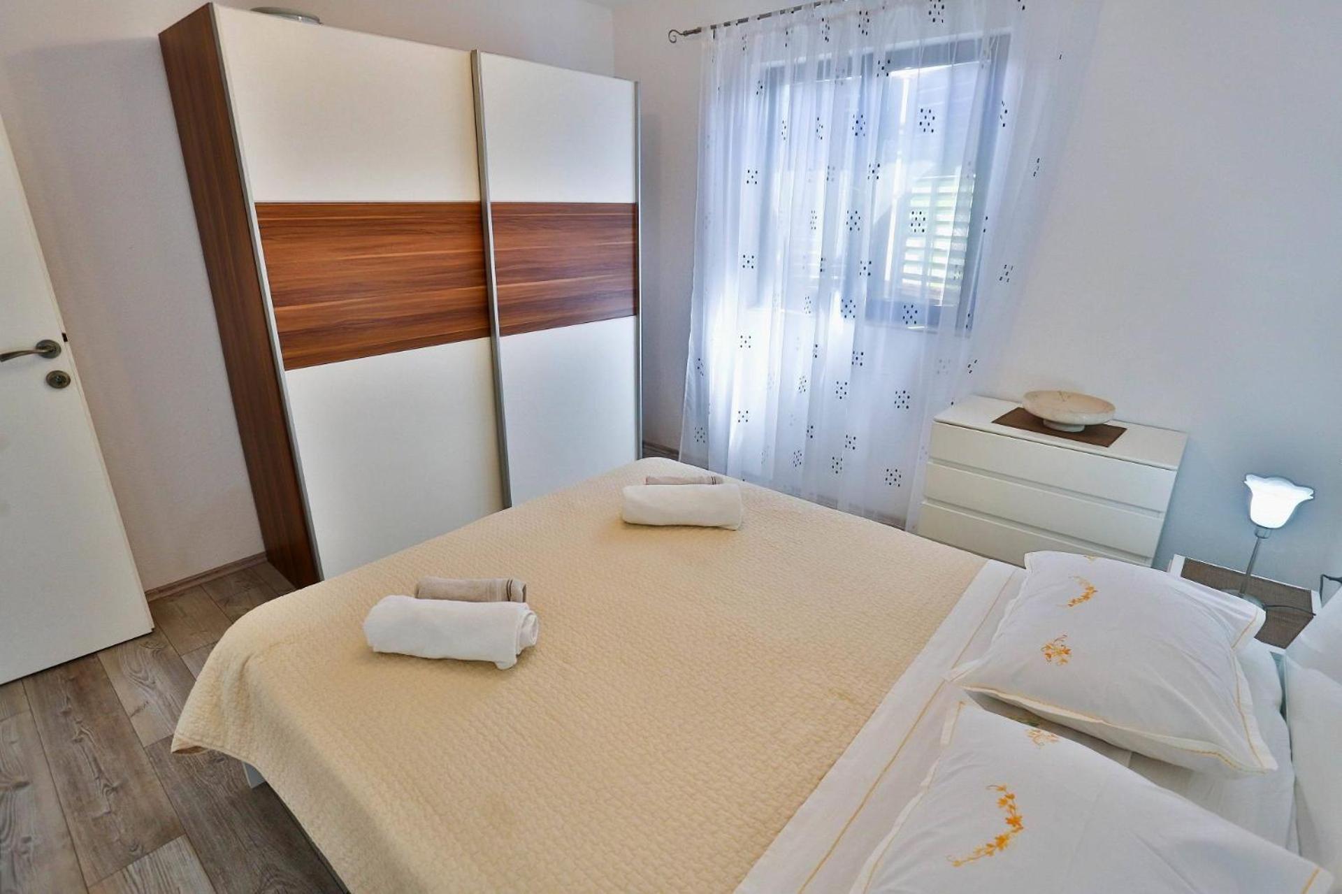 Apartment Mato Сутиван Екстериор снимка