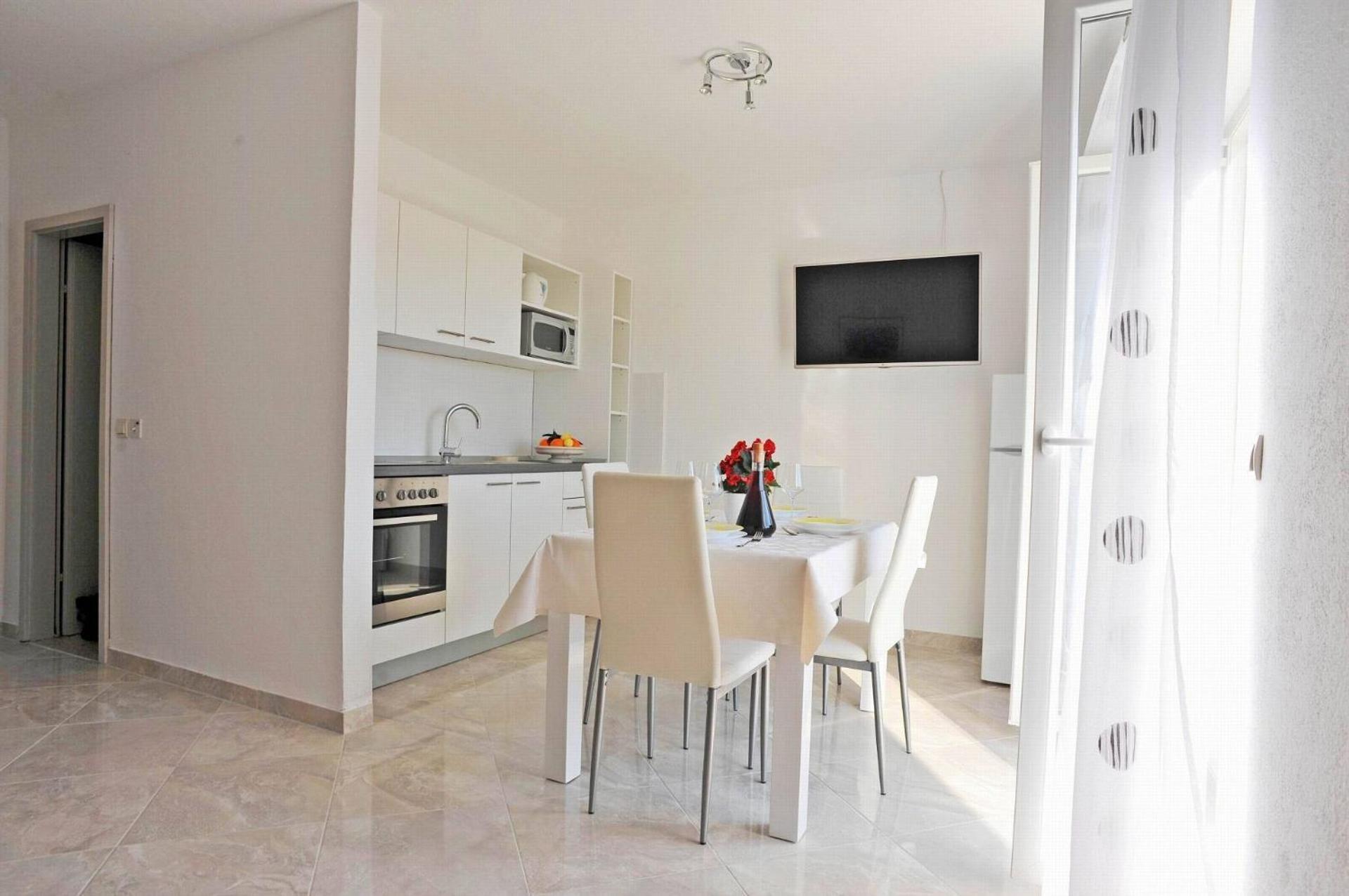 Apartment Mato Сутиван Екстериор снимка