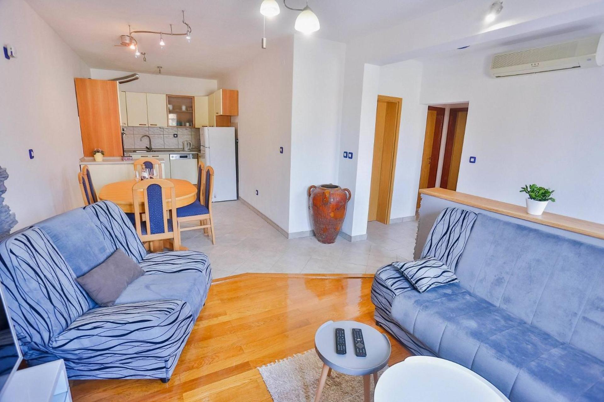 Apartment Mato Сутиван Екстериор снимка