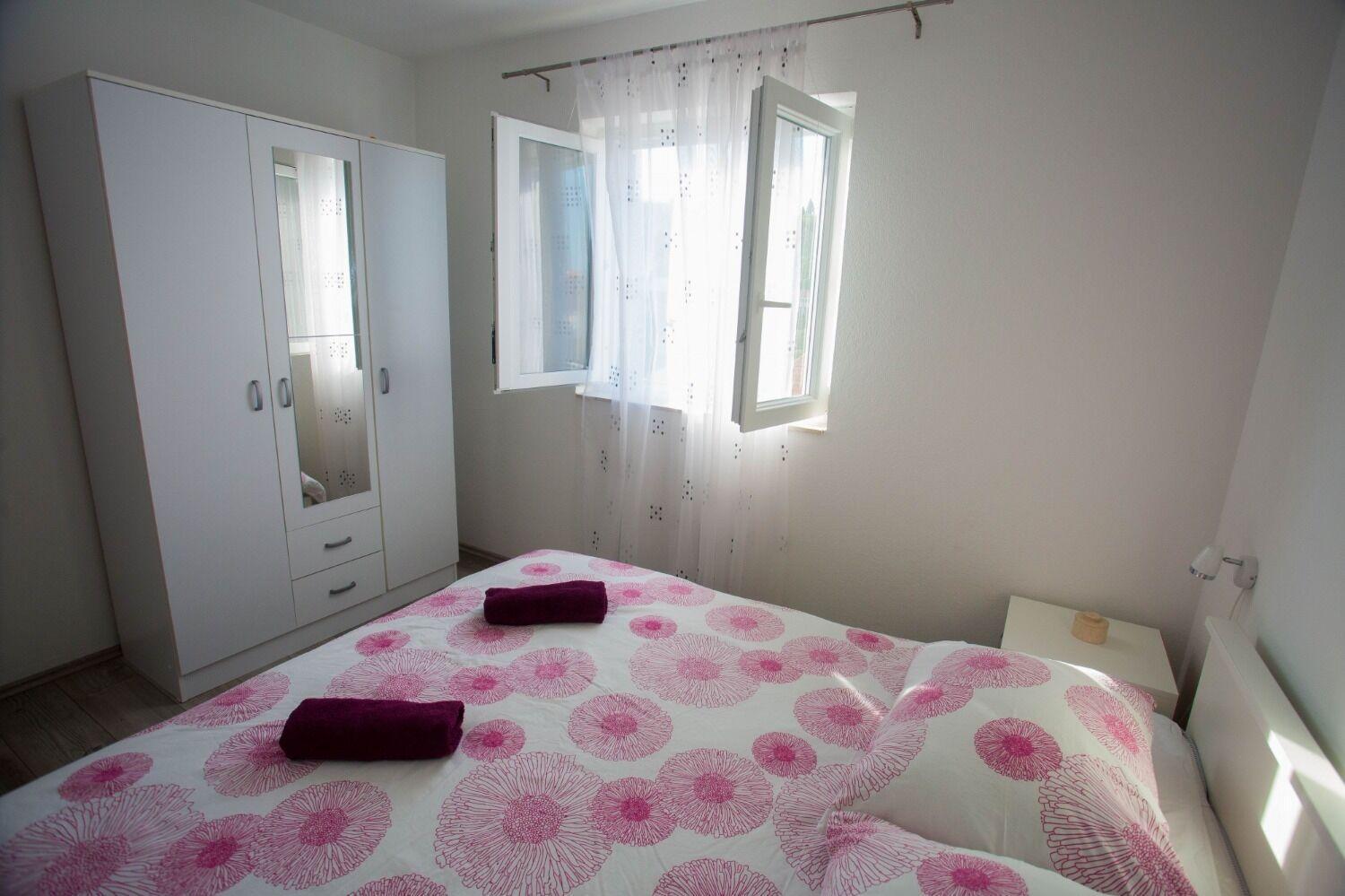 Apartment Mato Сутиван Екстериор снимка